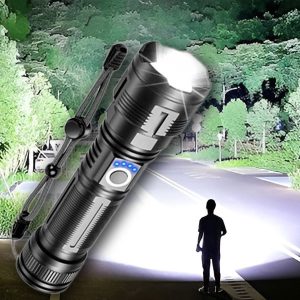 Superkraftig genopladelig lommelygte | BLAZORA