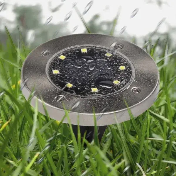 Vandtæt solcellelampe